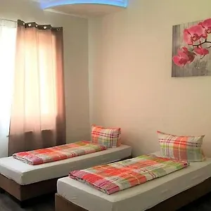  Hostal 