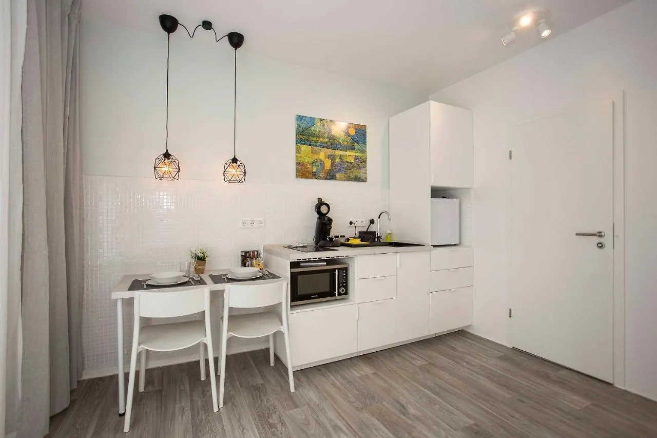 Zentral Gelegene, Helle Studio Apartments Nürnberg